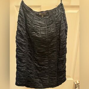 Never worn Burberry skirt Black size 42, Made in Italy